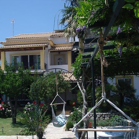 Iron House Apartment Agios Georgios  Bagian luar foto