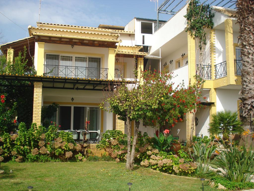 Iron House Apartment Agios Georgios  Bagian luar foto