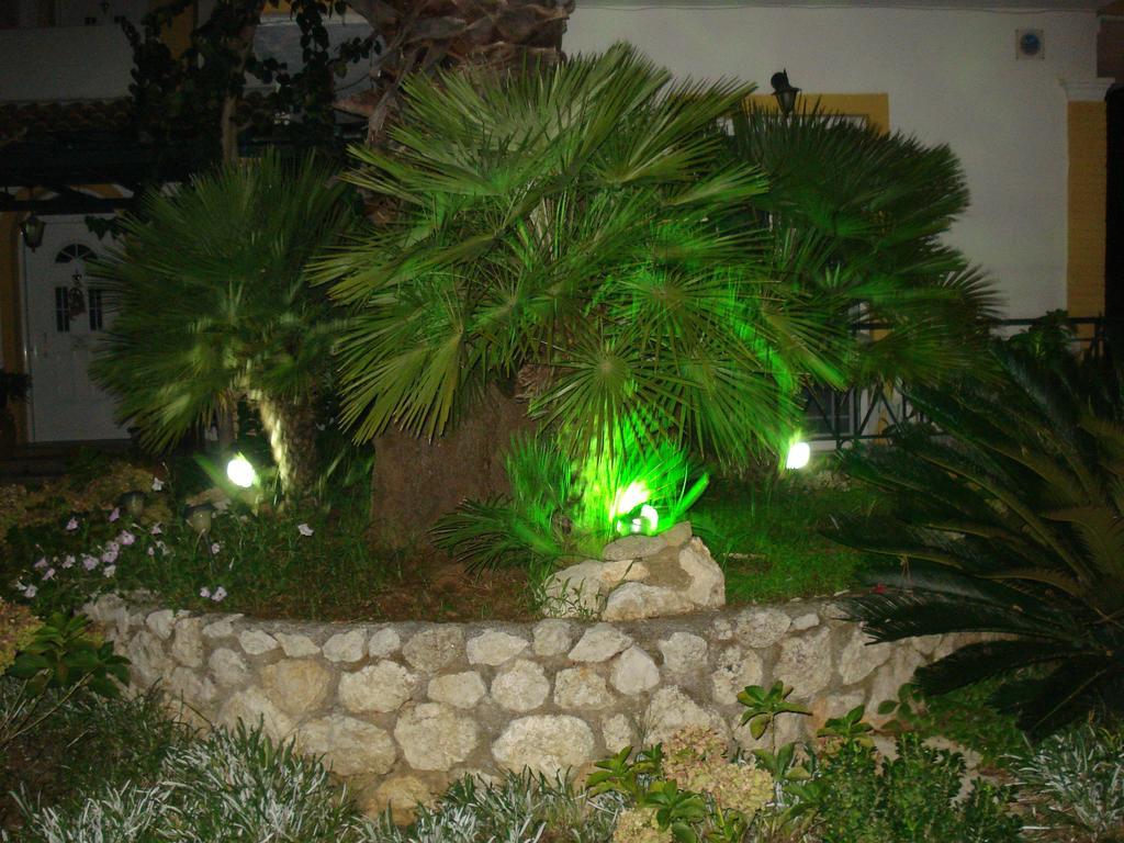 Iron House Apartment Agios Georgios  Bagian luar foto
