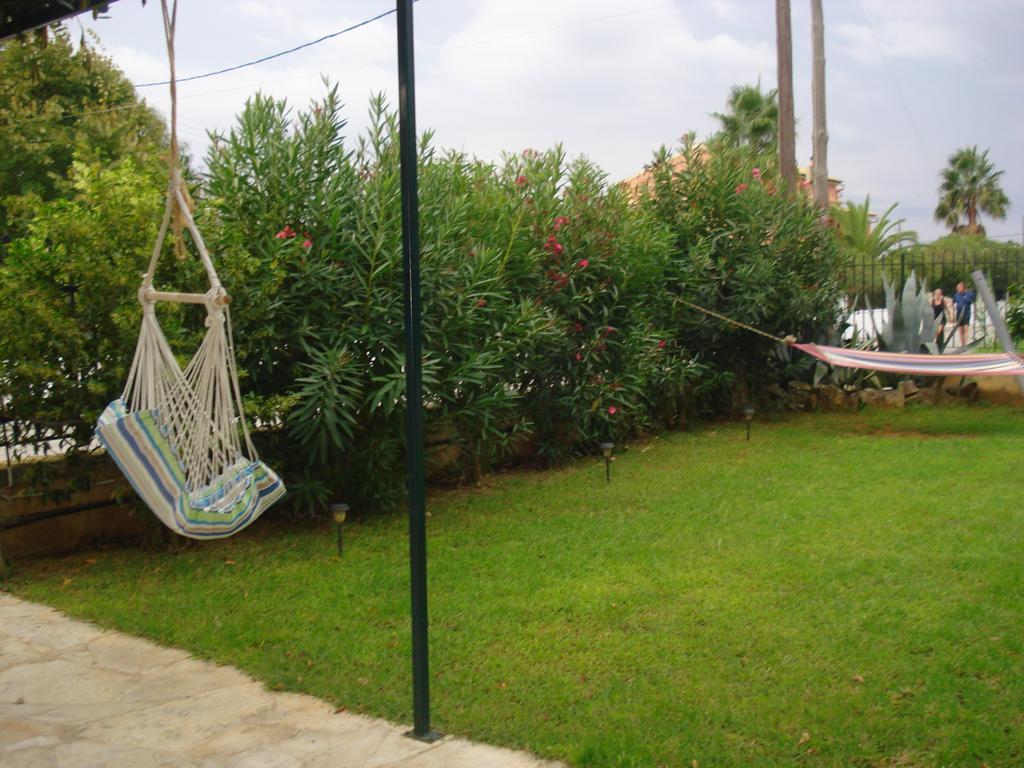 Iron House Apartment Agios Georgios  Bagian luar foto