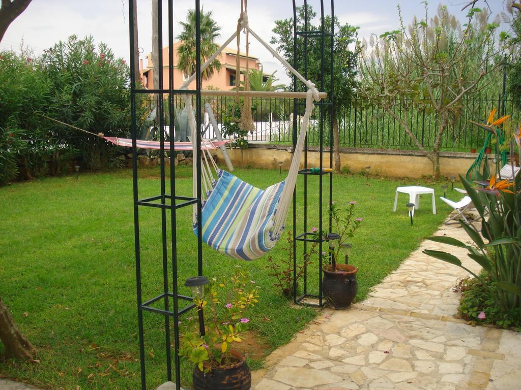 Iron House Apartment Agios Georgios  Bagian luar foto