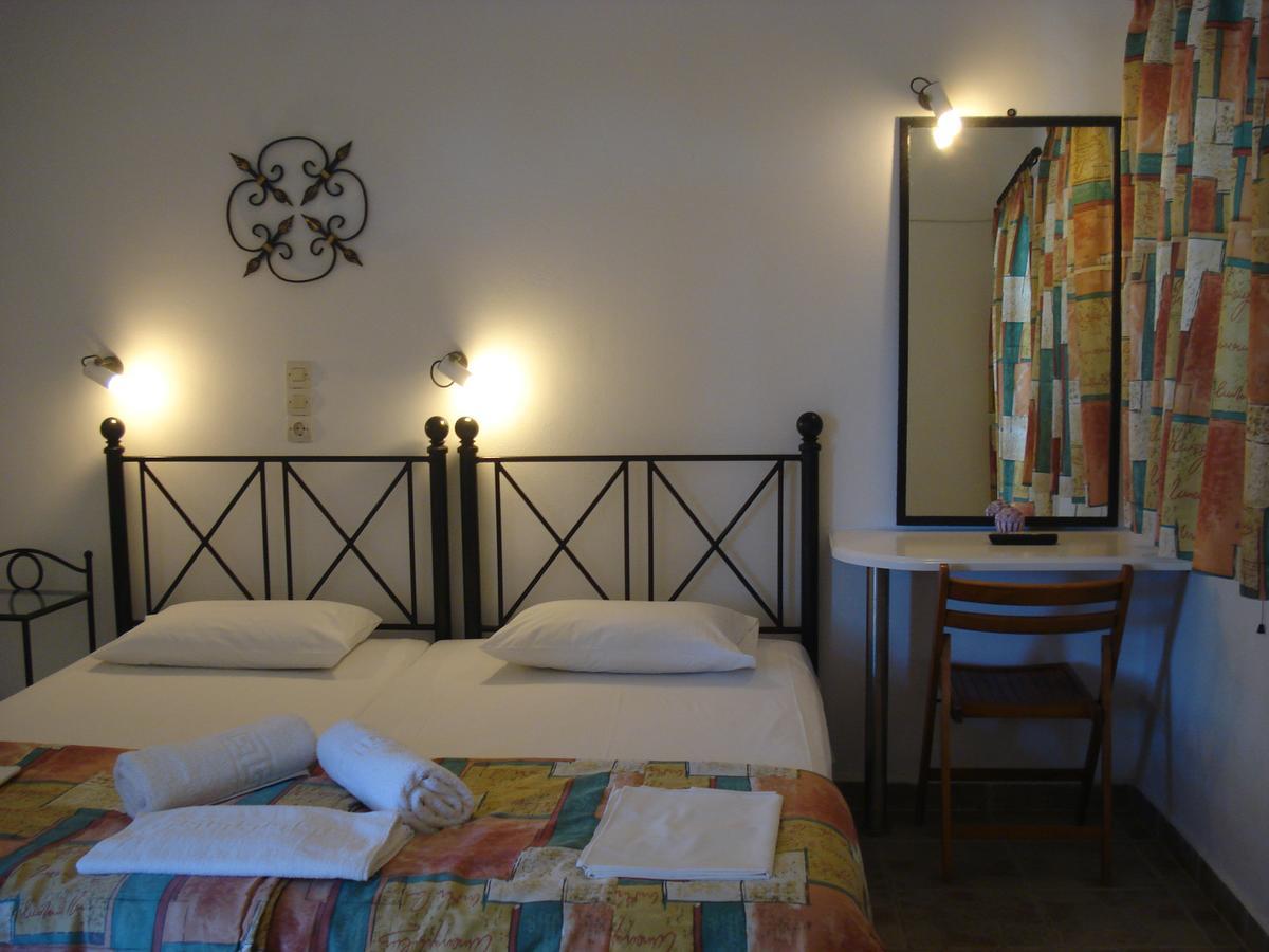 Iron House Apartment Agios Georgios  Bagian luar foto