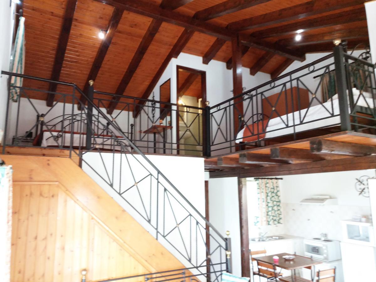 Iron House Apartment Agios Georgios  Bagian luar foto